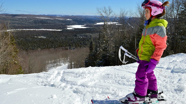 Sentier Raquette Bas St-Laurent  . On Est Toutefois Persuadé Qu�on A Une Tonne De Beaux Moments À Vous Faire Vivre, Entre Nos Îles, Phares, Parcs Nationaux, Mammifères Marins.