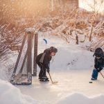 Patin-hockey-nos-meilleurs-trucs-pour-patiner-en-famille-vifa-magazine